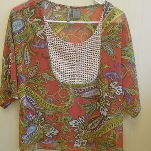 NEW DIRECTIONS WEEKEND SHEER PAISLEY TOP .